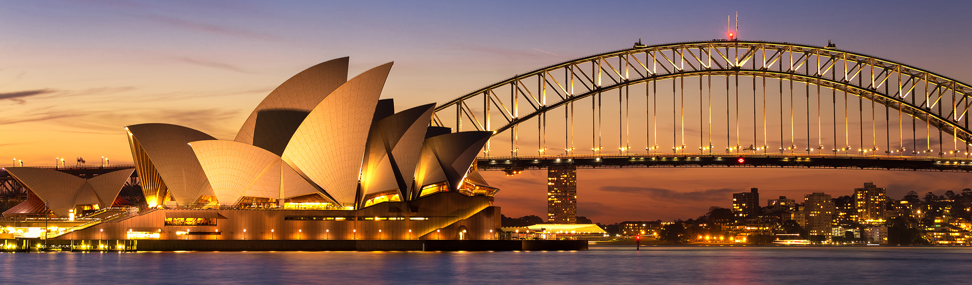 Sydney Harbour Opera House at night